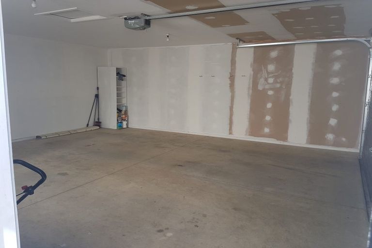 Photo of property in 90 Smart Road, Glen Avon, New Plymouth, 4312