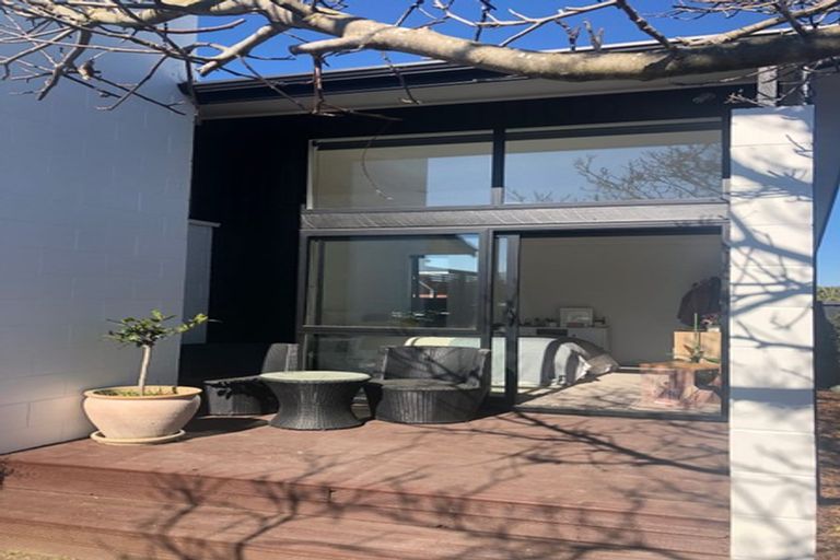 Photo of property in 2 Otaki Place, North New Brighton, Christchurch, 8083