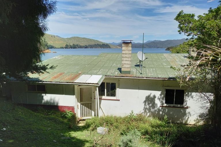 Photo of property in 462 Cissy Bay Road, Cissy Bay, French Pass, 7193