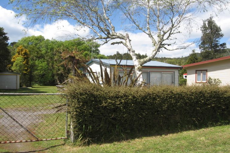Photo of property in 20 Tamatea Street, Rotoiti Forest, Rotorua, 3074