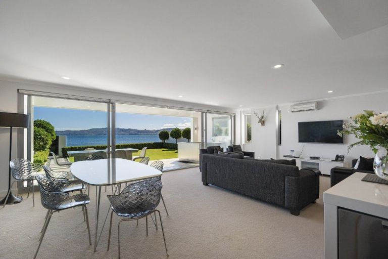 Photo of property in 1/225 Lake Terrace, Waipahihi, Taupo, 3330