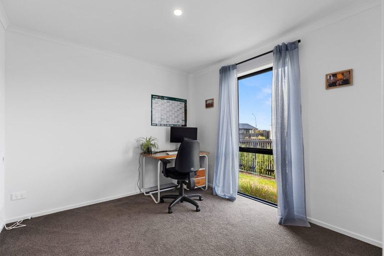 Photo of property in 29 Empire Crescent, Papamoa, 3118