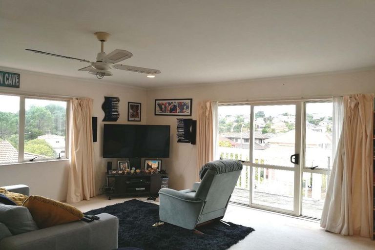 Photo of property in 1/5 Delamare Court, Sunnynook, Auckland, 0632