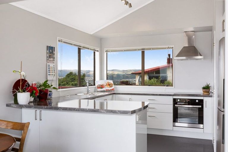 Photo of property in 4 Karoro Place, Paremata, Porirua, 5024