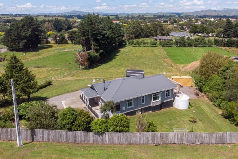 Photo of property in 133 Adelaide Road, Dannevirke, 4930