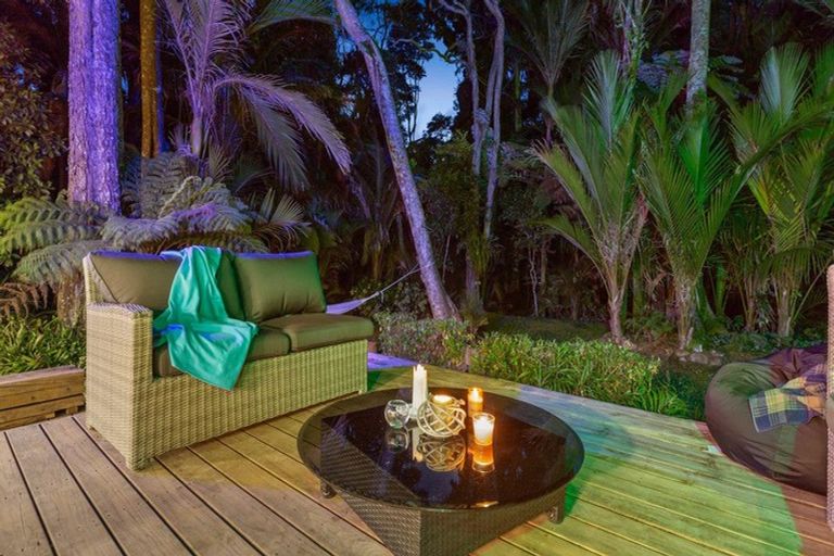 Photo of property in 3 Opanuku Road, Henderson Valley, Auckland, 0612