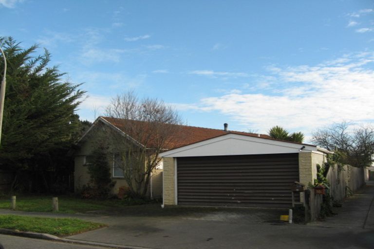 Photo of property in 82 Blake Street, New Brighton, Christchurch, 8061