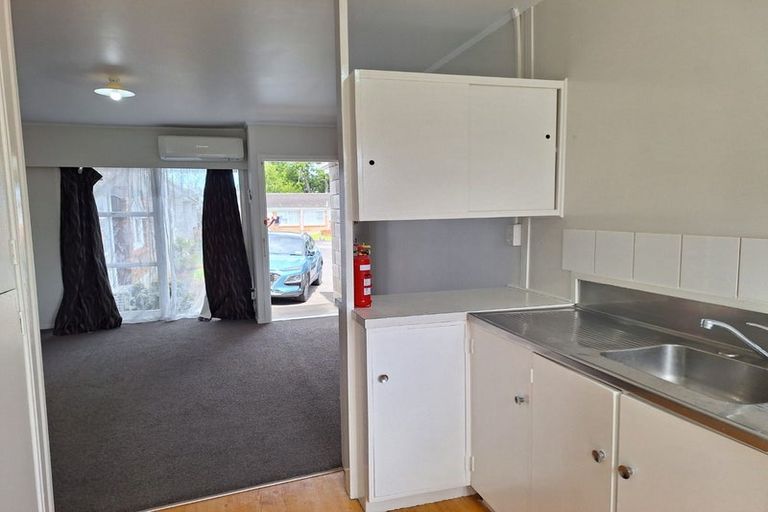 Photo of property in 28 Landscape Road, Papatoetoe, Auckland, 2025