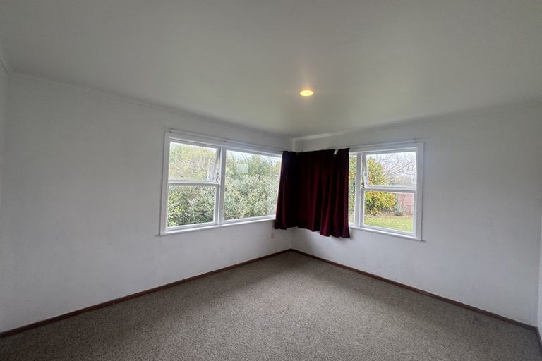 Photo of property in 23 Southsea Crescent, Silverdale, Hamilton, 3216