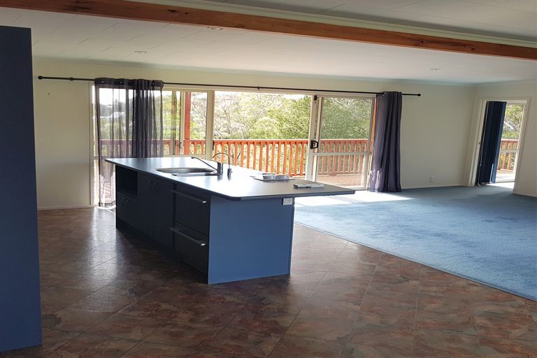 Photo of property in 10 Hihitahi Rise, Paihia, 0200