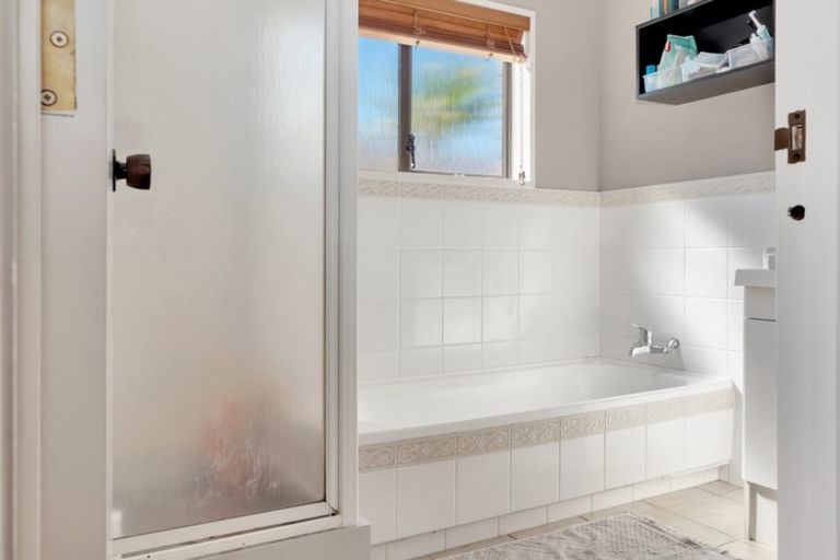 Photo of property in 121b Dickson Road, Papamoa Beach, Papamoa, 3118