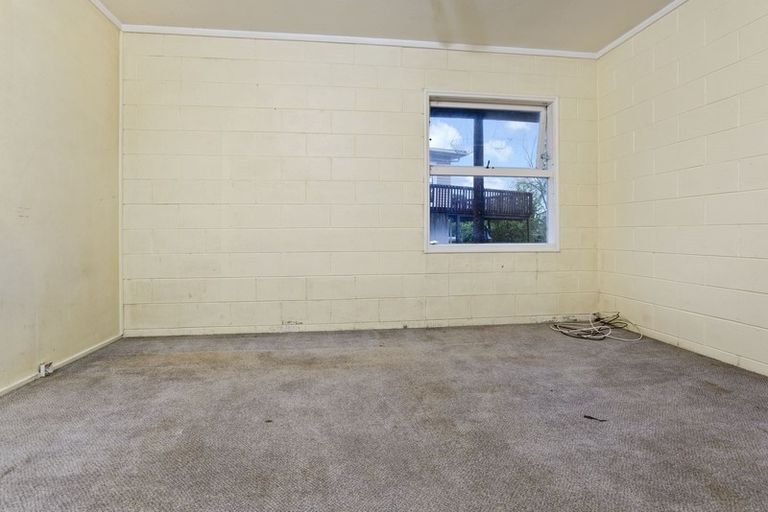 Photo of property in 1/237 Rangatira Road, Beach Haven, Auckland, 0626