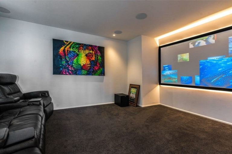 Photo of property in 62 Castor Bay Road, Castor Bay, Auckland, 0620