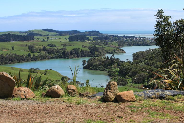 Photo of property in 72 Maungatawhiri Road, Raglan, 3295