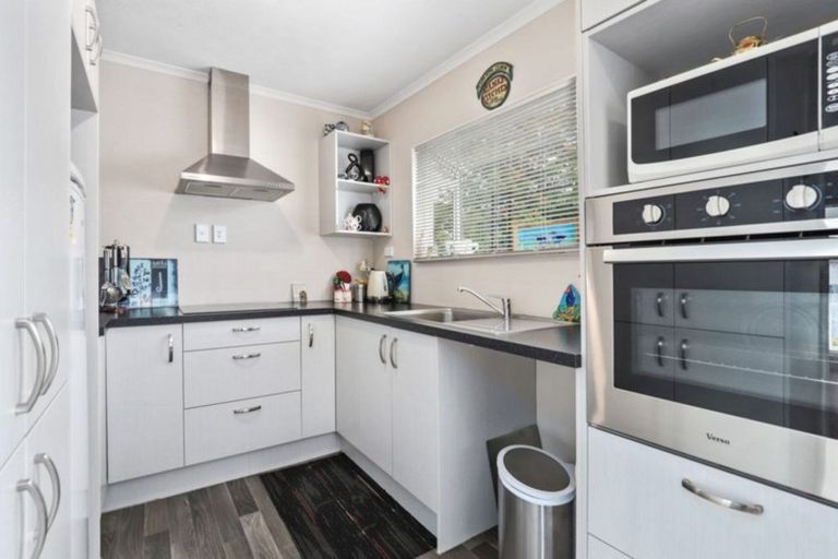 Photo of property in 24c Huia Avenue, Forest Lake, Hamilton, 3200