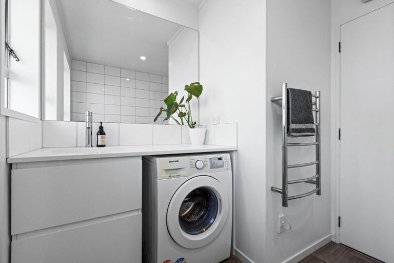 Photo of property in 1/508 Poplar Place, Akina, Hastings, 4122