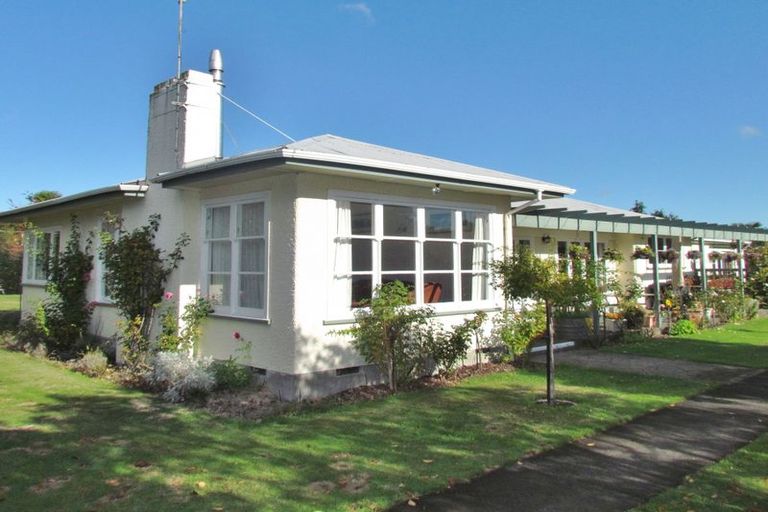 Photo of property in 25 Vivian Street, Solway, Masterton, 5810
