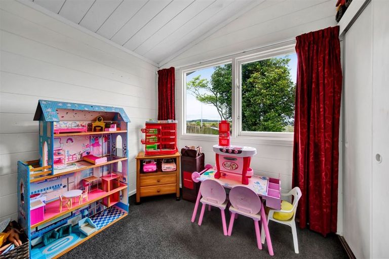 Photo of property in 69c Pohutukawa Place, Bell Block, New Plymouth, 4312