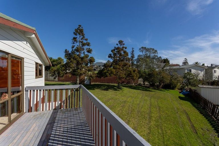 Photo of property in 13 Rautawhiri Road, Helensville, 0800