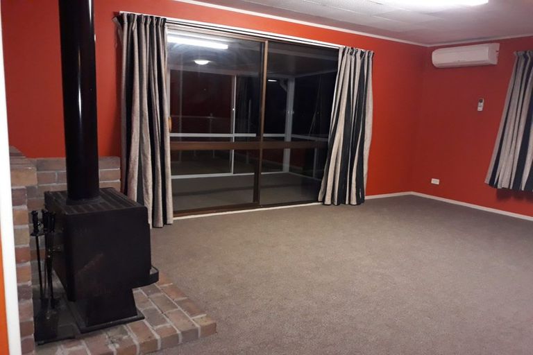 Photo of property in 17d Thames Street, Welbourn, New Plymouth, 4310