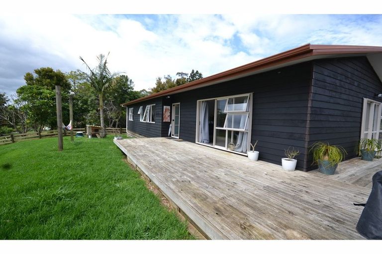 Photo of property in 15 Hoults Way, Kerikeri, 0230