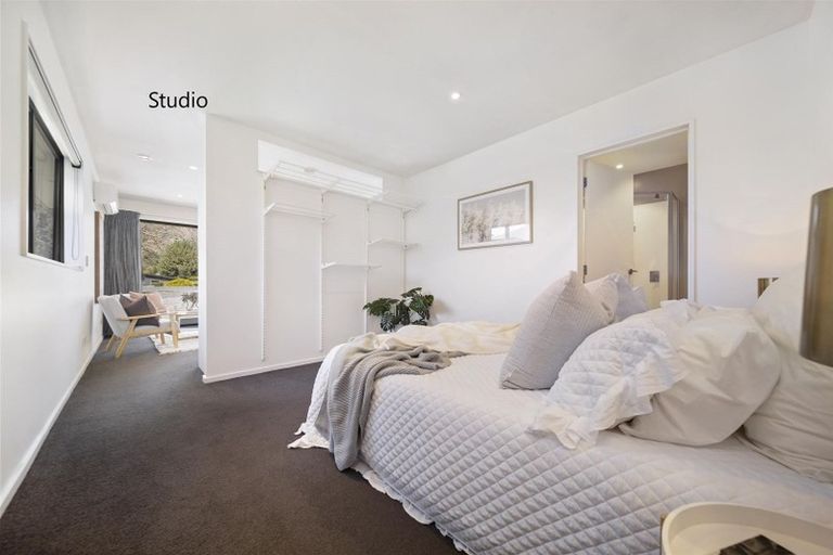 Photo of property in 22b Harrys Close, Arthurs Point, Queenstown, 9371