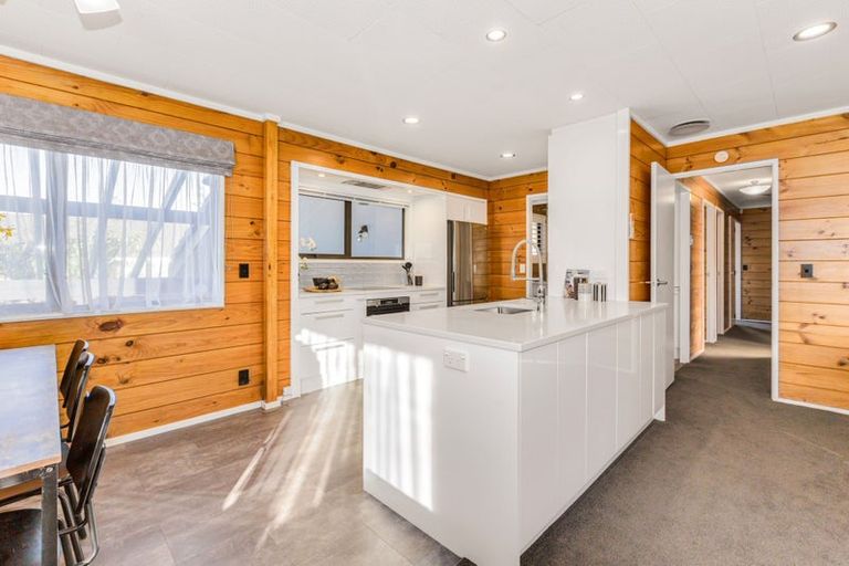 Photo of property in 37 Bodmin Terrace, Camborne, Porirua, 5026