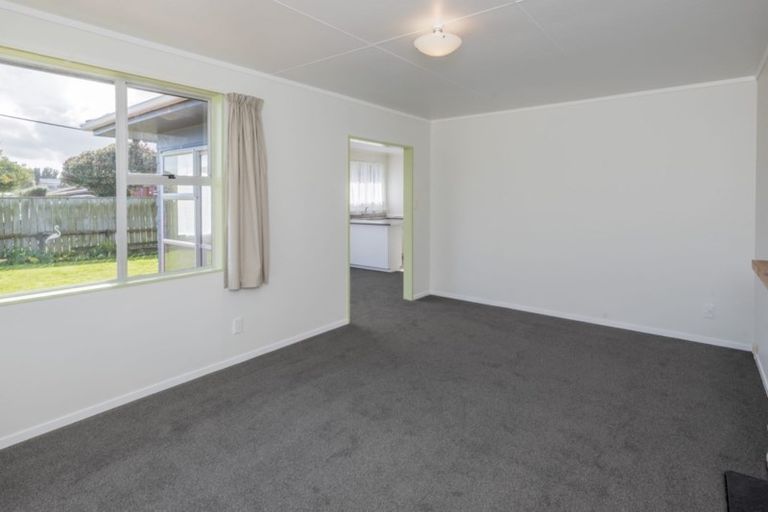 Photo of property in 20 Temuera Street, Otaki, 5512
