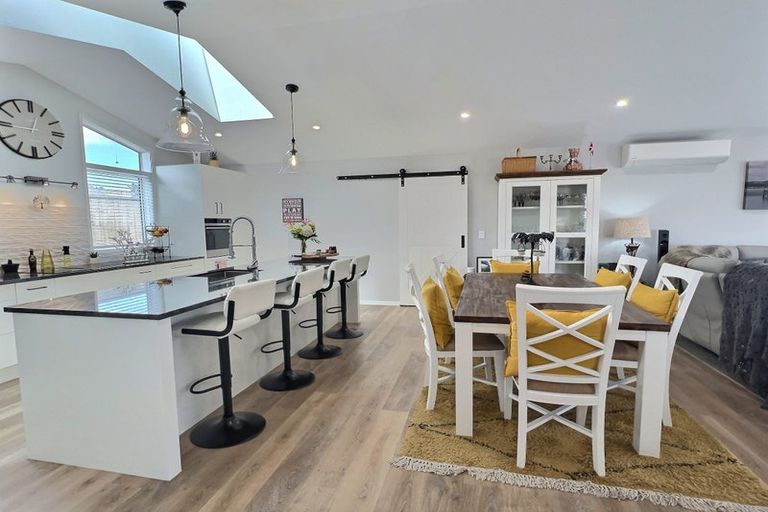 Photo of property in 36 Wai Terrace, Wharewaka, Taupo, 3330