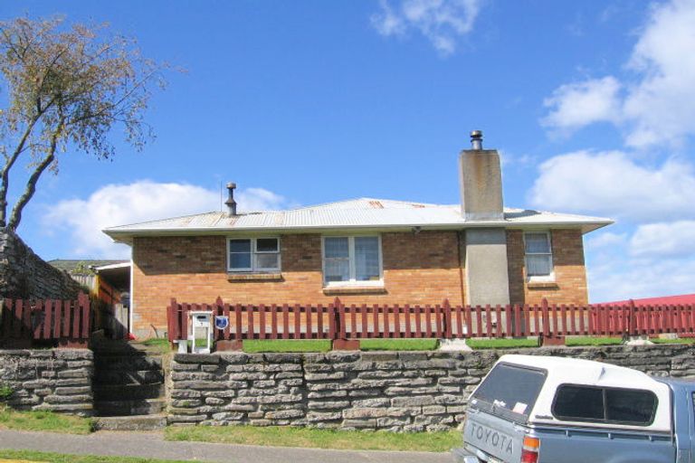 Photo of property in 7 Hinerau Grove, Waipahihi, Taupo, 3330