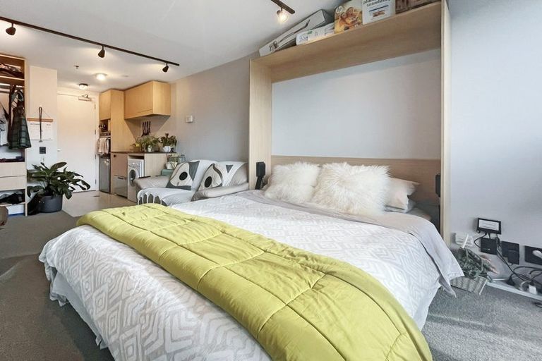 Photo of property in Vedado Apartments, 208/41 Hopper Street, Mount Cook, Wellington, 6011