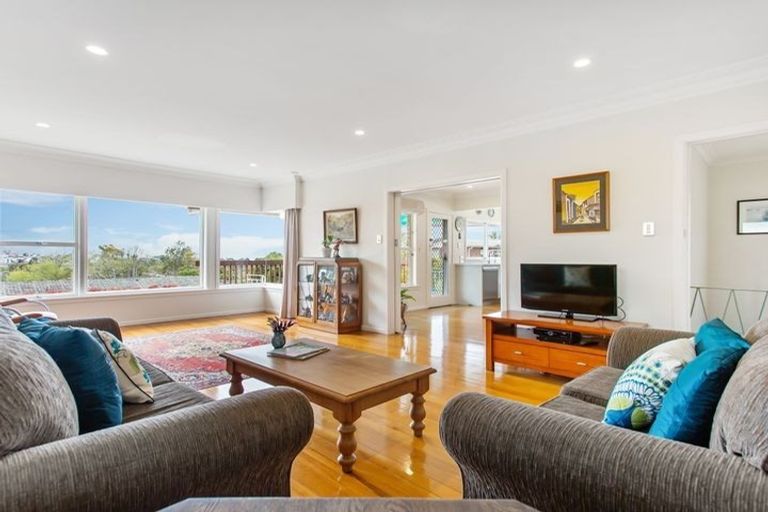 Photo of property in 41 Ridge Road, Howick, Auckland, 2014