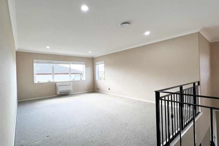 Photo of property in 5 Wye Oak Drive, Schnapper Rock, Auckland, 0632