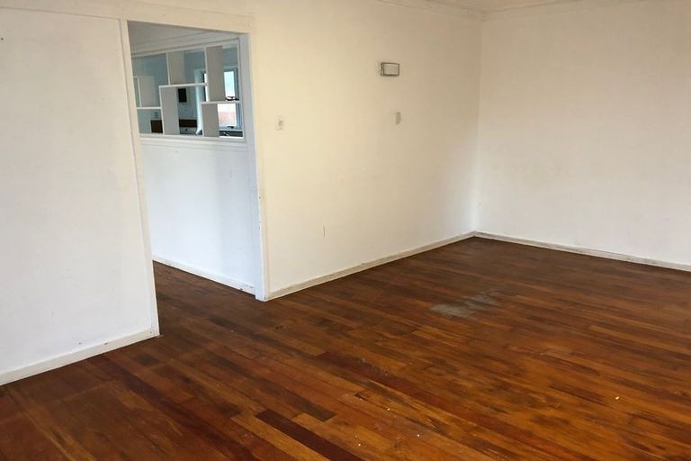 Photo of property in 47 Christmas Road, Manurewa, Auckland, 2102