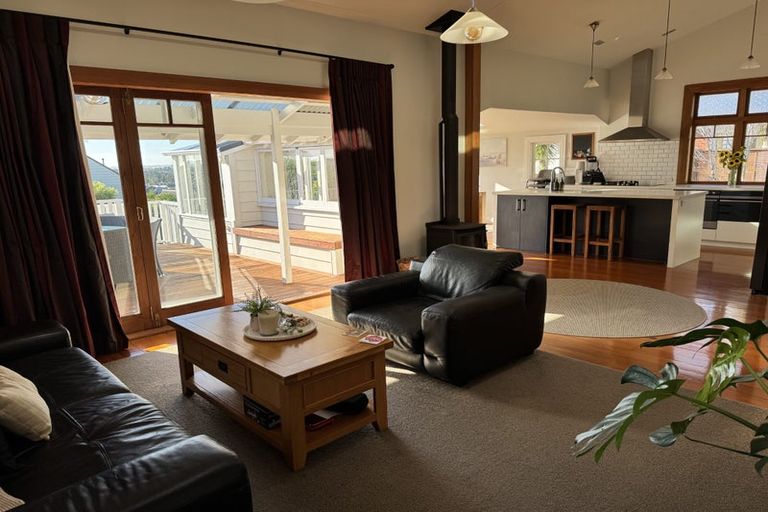 Photo of property in 18 Bayview Road, Hauraki, Auckland, 0622