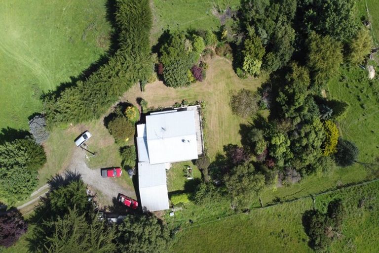 Photo of property in 10 Tarbetness Street, Herbert, Oamaru, 9495