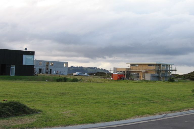 Photo of property in 3 Paua Lane, Omaha, 0986