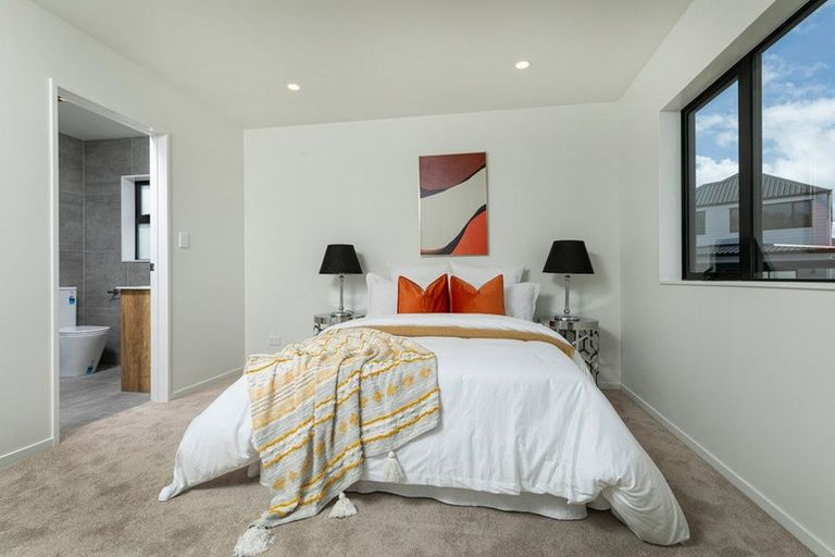 Photo of property in 3 Riroriro Road, Hobsonville, Auckland, 0616