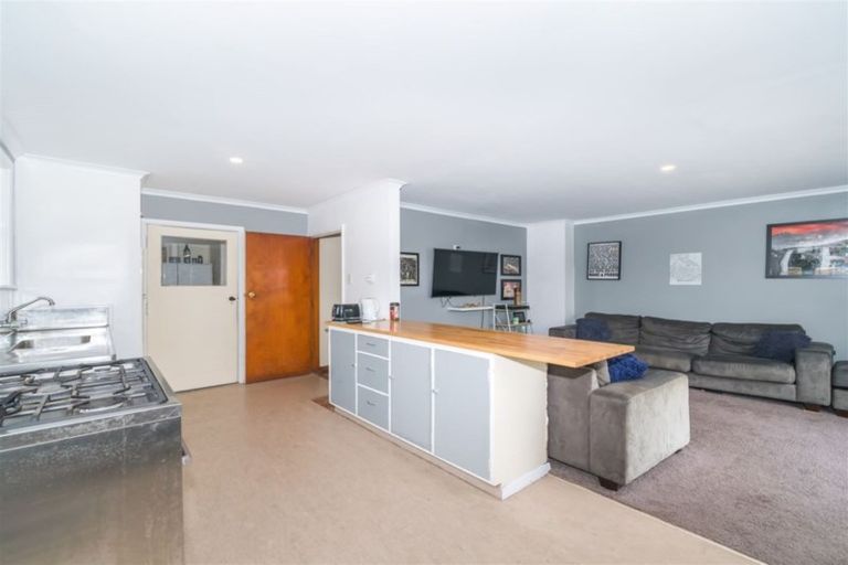 Photo of property in 15 Cardiff Street, Awapuni, Palmerston North, 4412