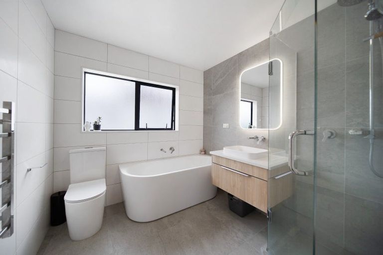 Photo of property in 40a Gills Road, Bucklands Beach, Auckland, 2014