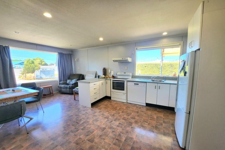 Photo of property in 18 Glendale Crescent, Holmes Hill, Oamaru, 9401