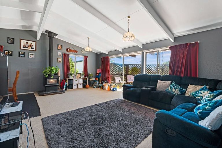 Photo of property in 11 Cypress Place, Owhata, Rotorua, 3010