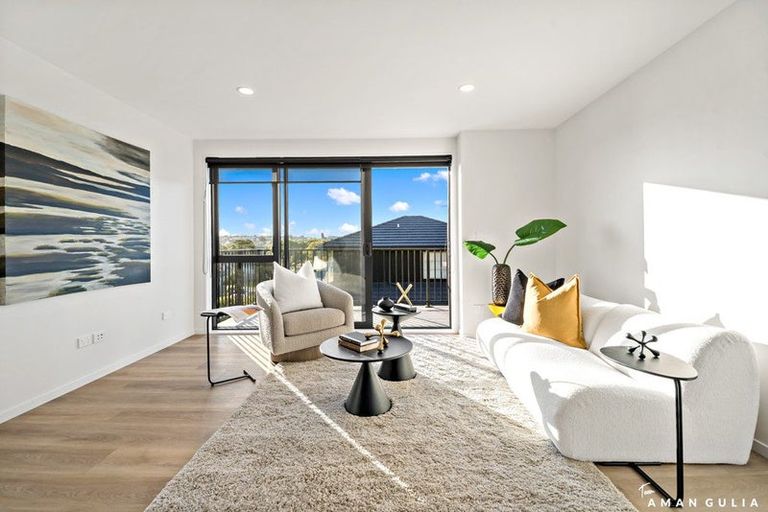 Photo of property in 2 Panoni Lane, Howick, Auckland, 2014