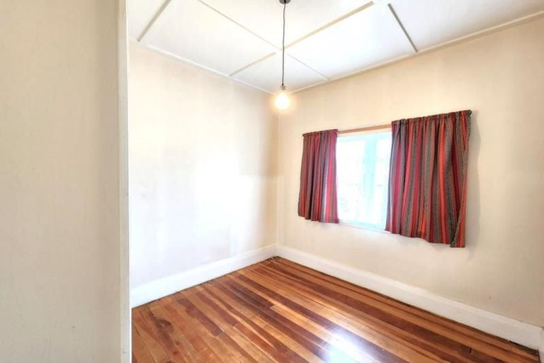 Photo of property in 17 Albert Street, Otahuhu, Auckland, 1062