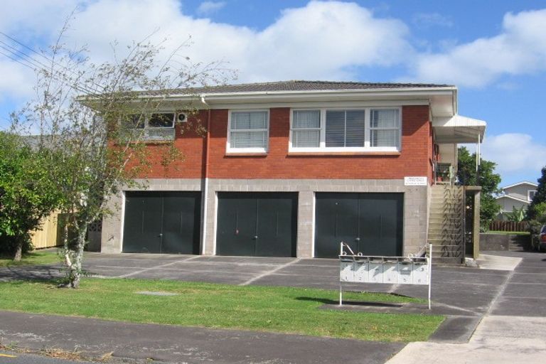 Photo of property in 6/8 Counsel Terrace, Mount Albert, Auckland, 1025