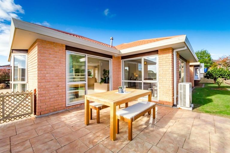 Photo of property in 24 Cedar Drive, Paraparaumu Beach, Paraparaumu, 5032