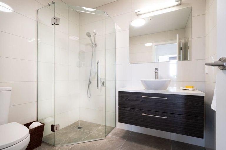 Photo of property in 84 Rewa Rewa Lane, Orewa, 0931