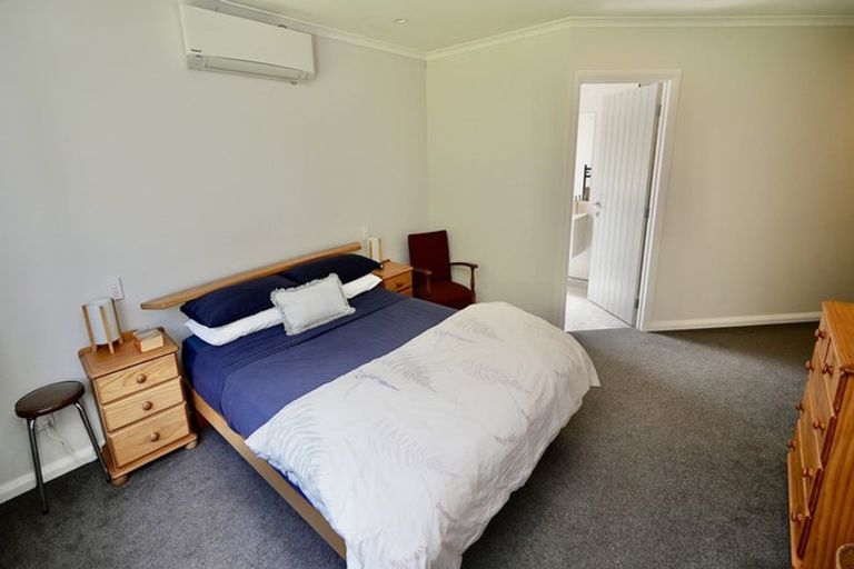 Photo of property in 13 Freedom Drive, Kelvin Grove, Palmerston North, 4414