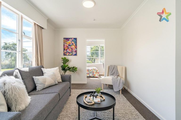 Photo of property in 2/101 Wilkie Crescent, Naenae, Lower Hutt, 5011
