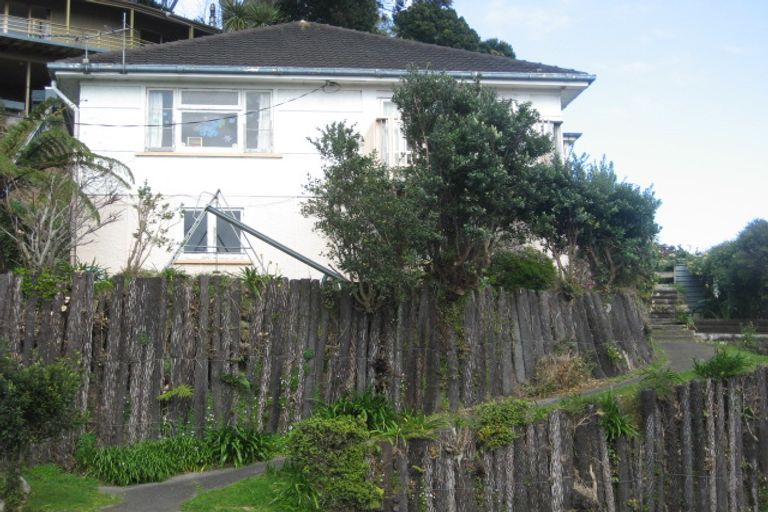 Photo of property in 4 Lawry Street, Moturoa, New Plymouth, 4310